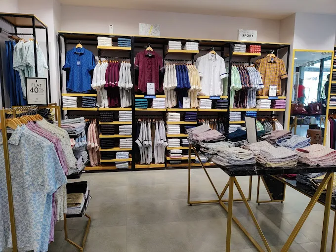 Van Heusen - Velachery